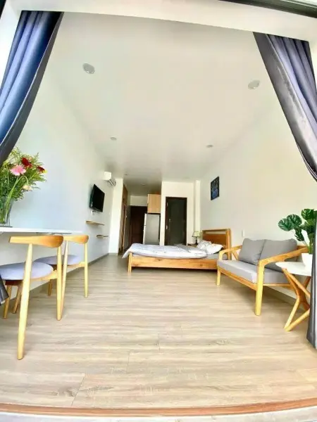 Cho Thuê Căn Hộ Ban Công Rộng, Đón Nắng Sớm - Điện Biên Phủ - Gần Đh Hồng Bàng, Ngã Tư Hàng Xanh