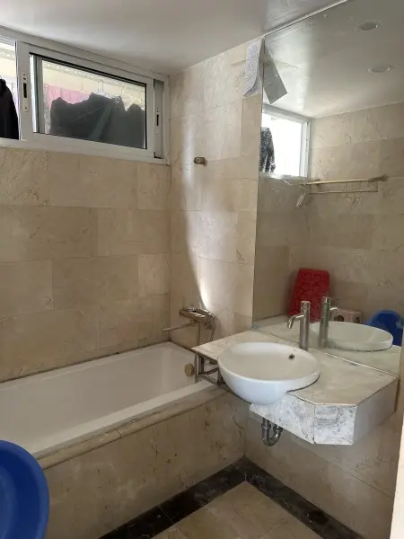 Cho Thuê 1 Phòng Trong Chung Cư Hòa Bình Green, Khu Vực Hai Bà Trưng