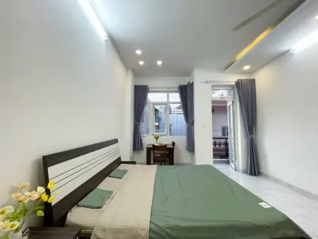 Cho Thuê Chdv - Studio Ban Công Đường Tân Mỹ Q7 - Sát Vách Chợ Tân Mỹ & Bệnh Viện Fv