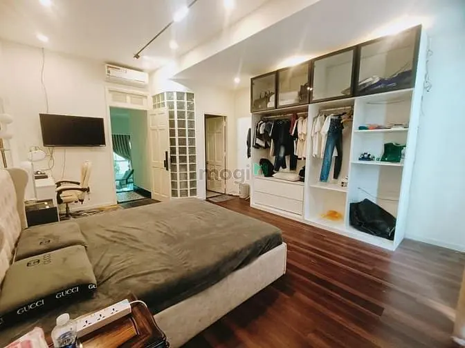 Hẻm Xe Tải 6M -4 Tầng Btct (4.5X17M) Tặng Nội Thất Cc