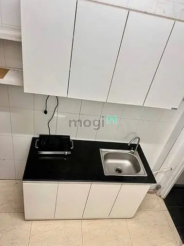 Sleep Box Cửa Khóa Đầy Đủ Nội Thất Tiện Nghi Giá Rẻ Đường Âu Cơ