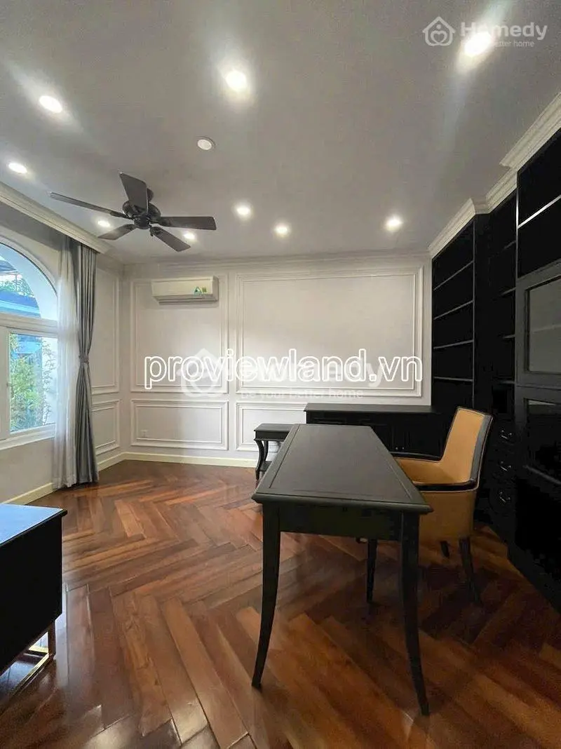 Bán Biệt Thự 2 Mặt Tiền Nguyễn Trọng Tuyển Tân Bình, Có Thang Máy, 128 M², 4 Tầng, 50 Tỷ