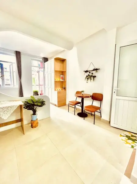 Phòng Ch 1 Pn, Pk Siêu Sang, Bancon Riêng, 2/1 Đào Duy Từ Q.phú Nhuận