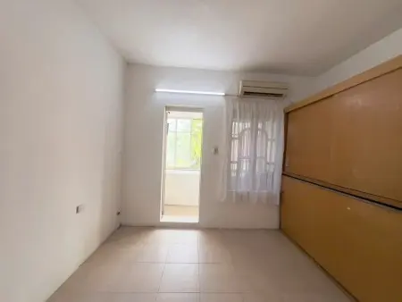 Cho Thuê Căn Hộ Tập Thể Tầng 5 Mặt Đường Trần Khát Chân, Hai Bà Trưng, Hà Nội