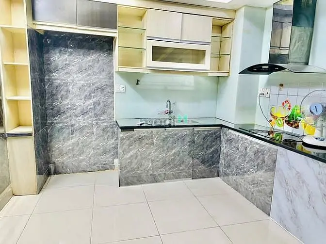 Phòng Máy Lạnh ~16Mv, Tầng Lửng, Khách Nữ