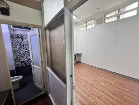 Phòng Trọ Giá Rẻ - Lê Thánh Tôn Quận 1