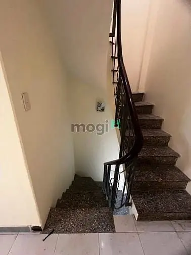 Hẻm Thoáng Nhà Btct Vị Trí Trung Tâm Tiện Ích Đầy Đủ