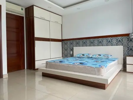 Nhà Nguyên Căn Q7 – 1 Trệt 3 Lầu, 265M², Có Điều Hòa, Khu Dân Trí Cao, Yên Tĩnh