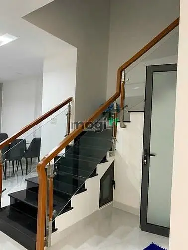 Nguyễn Kiệm - Phú Nhuận Mặt Tiền Rộng 30M Vỉa Hè Hên Thang Kd Đa Ngành