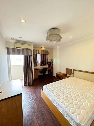 Chdv Trần Quốc Thảo, P6, Quận 3: 85M2, 2P Ngủ,Giá 11.5Tr/Th