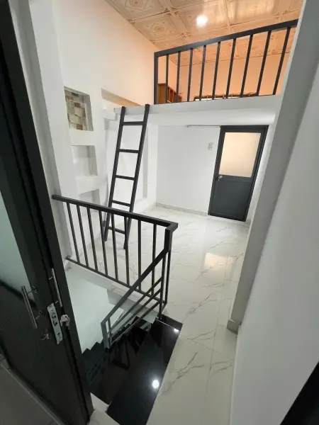 Nhà Nguyên Căn Nhỏ Xinh, Gần Chợ, Siêu Thị