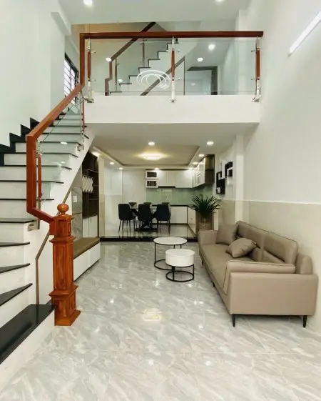 Cho Thuê Nhà Nguyên Căn Mặt Tiền Đường Trần Bình Trọng, P.5, Bình Thạnh – Vị Trí Đắc Địa – Nhà Đẹp