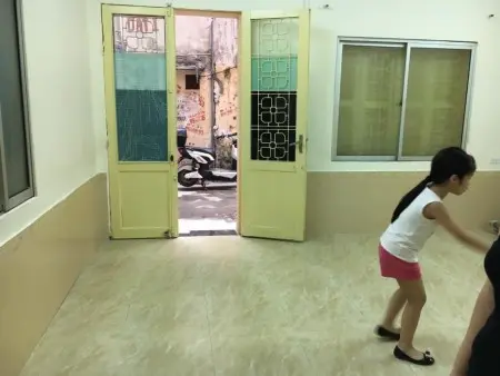 Cho Thuê Nhà Nguyên Căn, Ngõ Phố Kim Mã, 32M2 X 3 Tầng