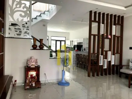 Villa Khu Quận 2 Giá Rẻ Có Bảo Vệ 24/24 Chỉ 20 Triệu