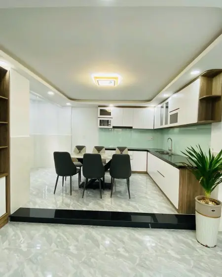 Cho Thuê Nhà Nguyên Căn Mặt Tiền Đường Trần Bình Trọng, P.5, Bình Thạnh – Vị Trí Đắc Địa – Nhà Đẹp