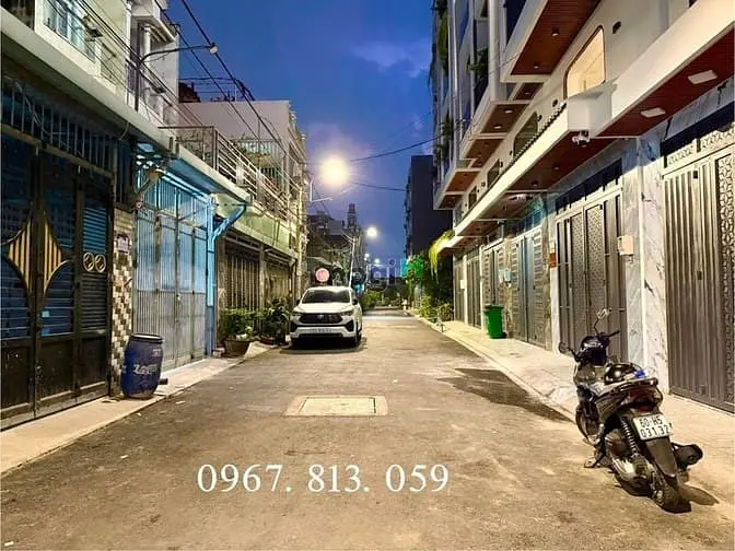 Nhà Có Thang Máy, Bên Ubp Và Trường Học, Dt:4X20M, Lửng, 3 Lầu, 4Pn