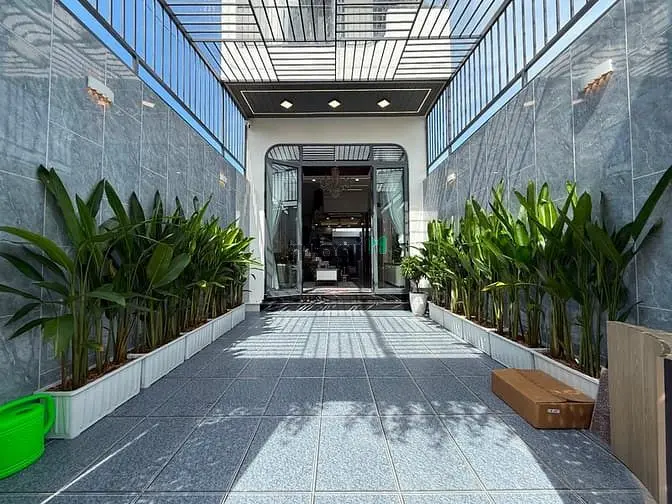 Nhà Đường Thông, Bên Chợ Cầu Đồng, Dt:4X19M, Trệt, 3Lầu, Sân Ôtô, 4Pn