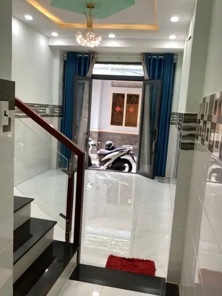 Cho Thuê Nhà Nguyên Căn Đường Nguyễn Hữu Cảnh, Gần Chợ Nguyễn Duy Ninh