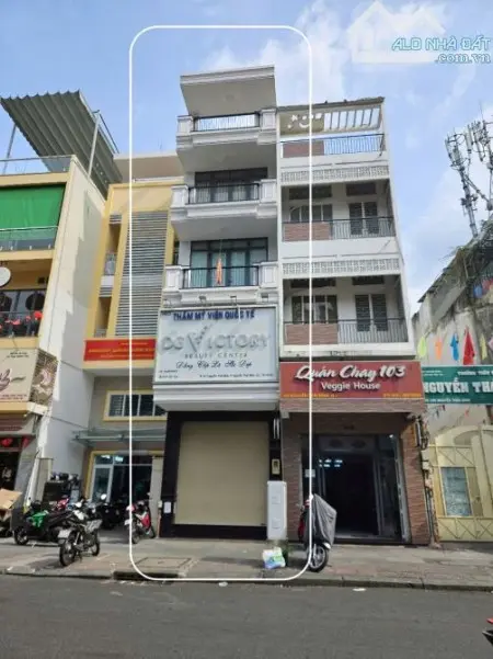 Mặt Tiền 101 Nguyễn Thái Bình, P. Nguyễn Thái Bình, Q.1