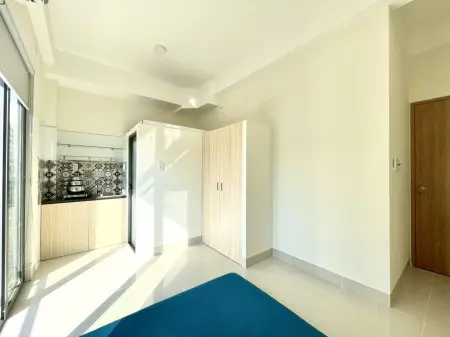 Ngay Đh Văn Hiến, Bv Tân Phú Ban Công 25M2 Full Nội Thất Mới Xây