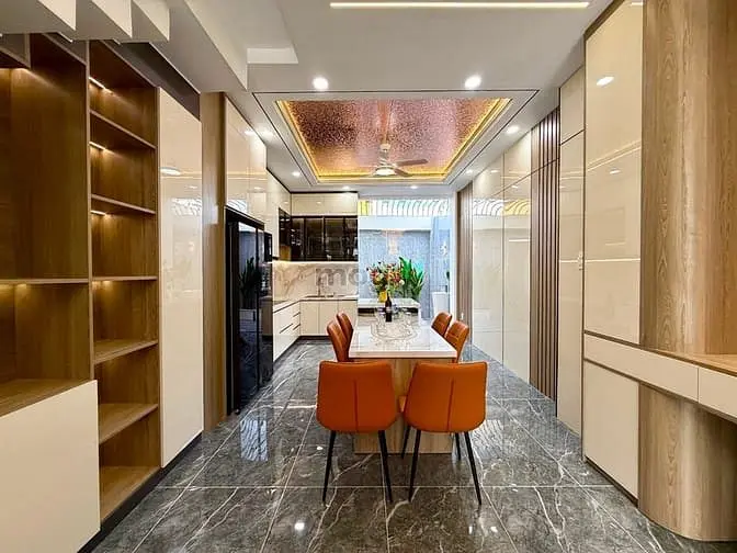 Nhà Đường Thông, Bên Chợ Cầu Đồng, Dt:4X19M, Trệt, 3Lầu, Sân Ôtô, 4Pn