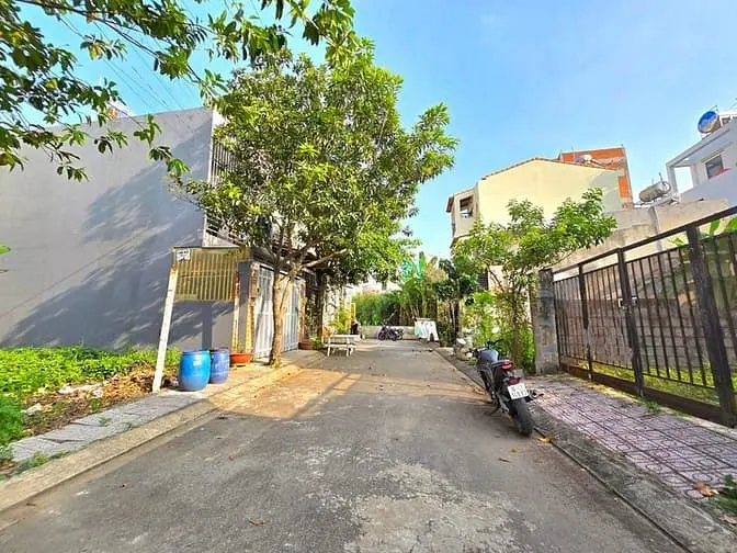 Bán Đất Kdc Samsung Bưng Ông Thoàn , Phú Hữu, Q9 - Dt 66.2M2(5.5X12M)