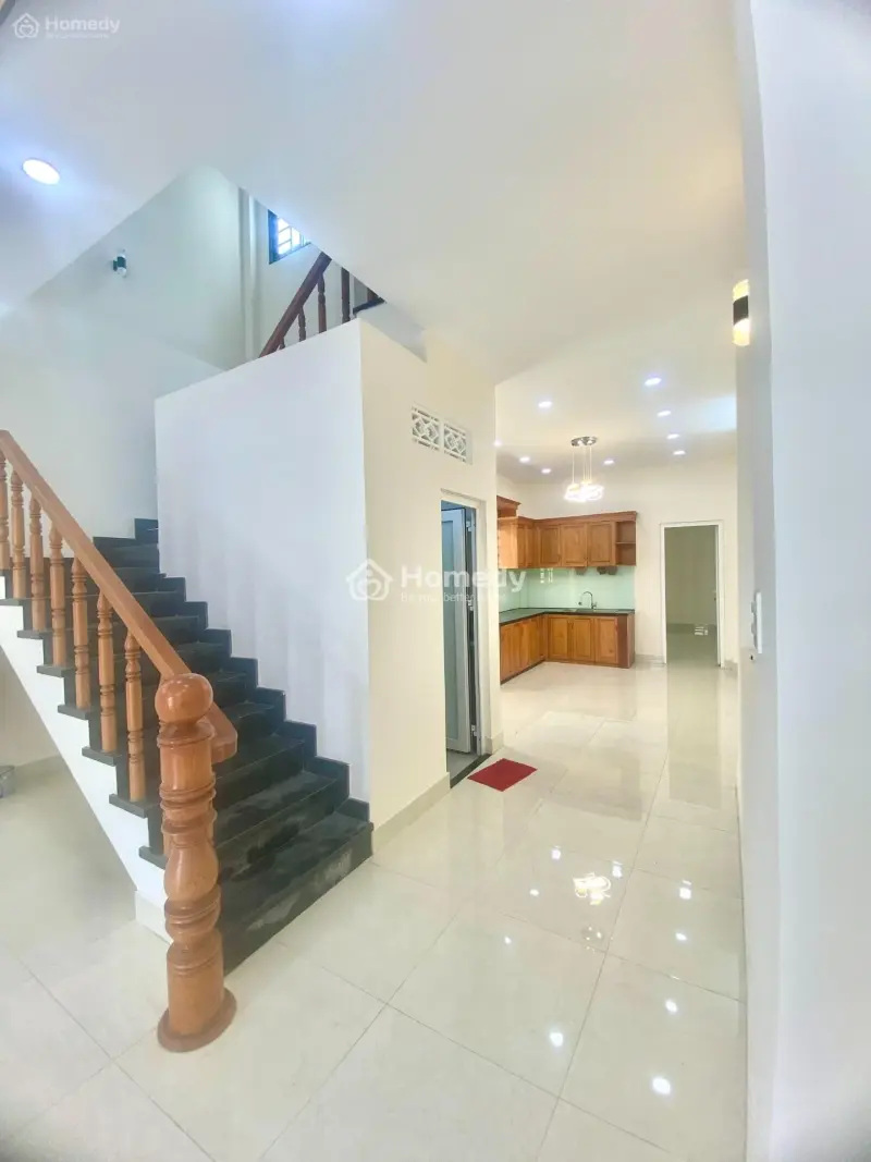 Cho Thuê Nhà Nguyên Căn Mới Đẹp – Xe Hơi Vào Nhà – Gần Phú Mỹ Hưng Q7