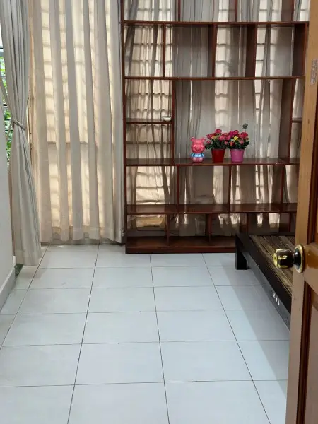 Chính Chủ Cho Thuê Nhà Nguyên Căn Gồm 1 Trệt, 1 Lầu, Địa Chỉ Nguyễn Xí, P26, Quận Bình Thạnh