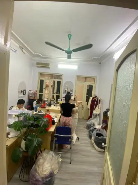 Cho Thuê Nhà 4 Tầng Tại Ngõ 84 Ngọc Khánh , Ba Đình. Nhà Rộng Thoáng, Ngõ Nông Ô Tô Đỗ Cửa. Chỉ 12Tr