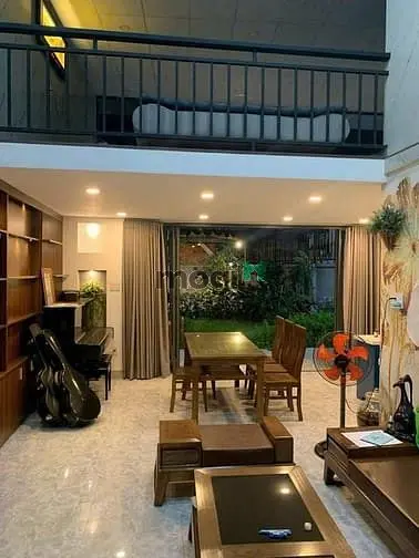 Biệt Thự Sân Vườn - Hẻm 8M - Khu Phân Lô Toàn Biệt Thự