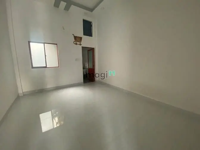 Bán Nhà Cạnh Khu Dự Án An Sương - 2 Tầng - 4M X 22M - 4 Tỷ 990