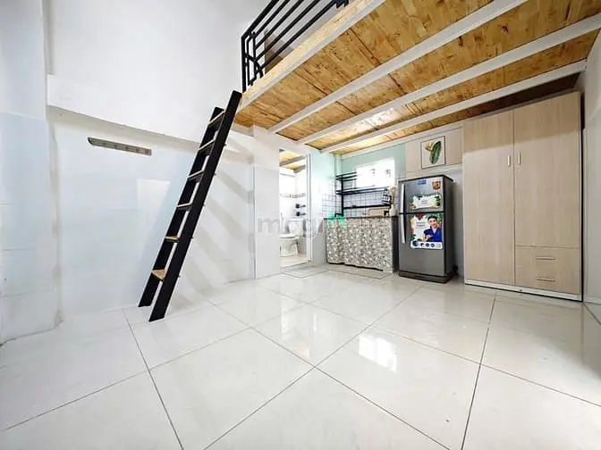 Cho Thuê Căn Gác Full Nội Thất Ban Công Ngay Lotte Mart Cộng Hoà