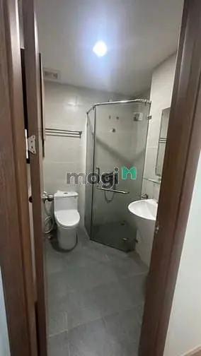 Mình Pass Lại Căn Master Trong Căn 2Pn Full Nội Thất Ở Bcons Bee