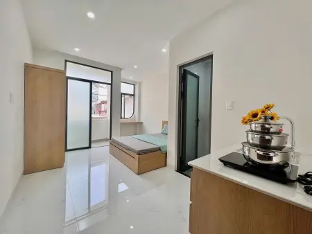 Căn Hộ Ban Công Thoáng Mát Lộng Gió Nguyễn Kiệm - Phú Nhuận