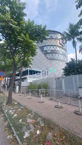 Bán Nhà Phố Vườn Tp.hcm Để Gia Đình Đi Định Cư Nước Ngoài.