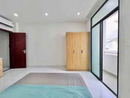 Căn Hộ Ban Công Thoáng Mát Lộng Gió Nguyễn Kiệm - Phú Nhuận
