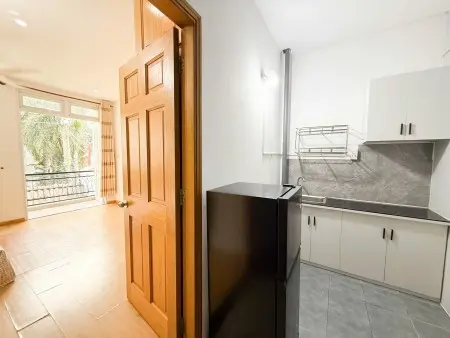 Cho Thuê Phòng Studio Tách Bếp Bancol Rộng Thoáng Ngay Ngã Tư Bảy Hiền