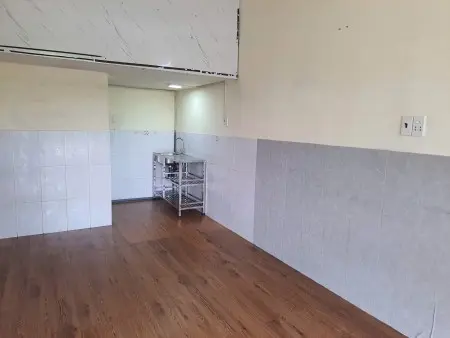 Cho Thuê Mặt Bằng, Kinh Doanh, Buôn Bán Làm Văn Phòng. 28 M2 , 6 Triệu. Trên Mặt Đường Lớn Tân Sơn