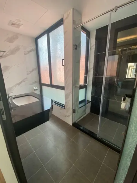 Căn Hộ 1K1N Sân Thượng View Hồ Full Nội Thất Tai Lạc Long Quân Tây Hồ