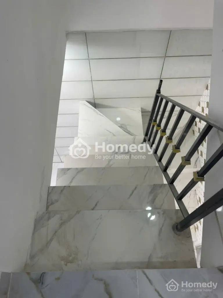 Bán Nhà 3 Tầng 4Pn Đường Hòa Bình Quận Tân Phú