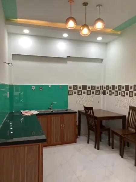 Cho Thuê Nhà Nguyên Căn Đường Nguyễn Hữu Cảnh, Gần Chợ Nguyễn Duy Ninh