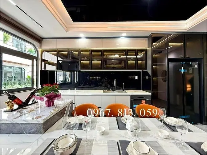 Nhà Mới Đường Xe Hơi, Dt:4X17M, Lửng, 3Lầu, 4Pn, Gara Ôtô, P.thờ, S.th