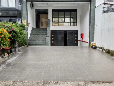 Mặt Bằng 35M2, Tặng Sân Để Xe 30M2, Mặt Tiền Lê Trực, P7, Bình Thạnh