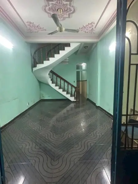 Cho Thuê Nhà Đẹp, Đường Lớn, Gần Trường Học, Siêu Thị.