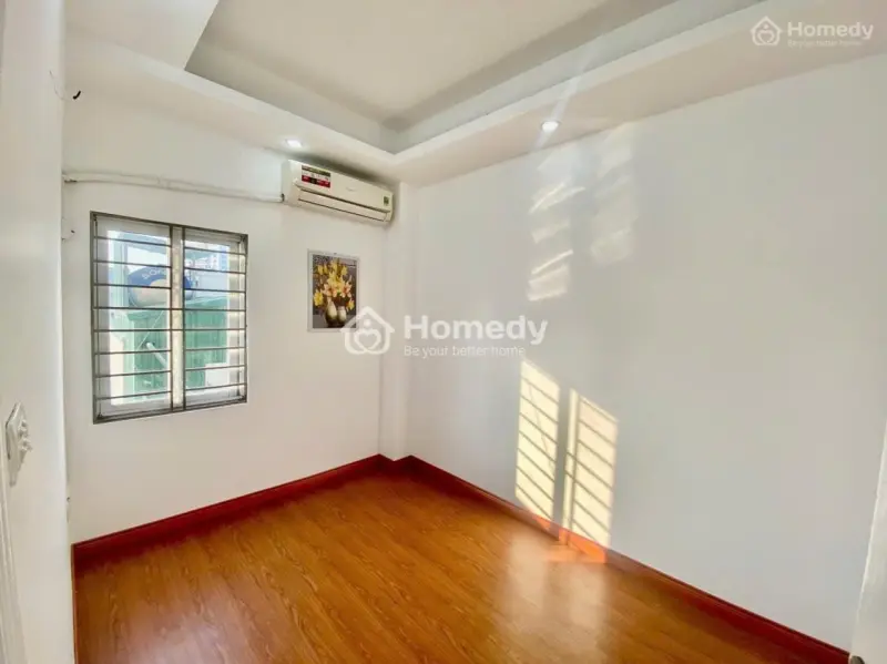 Bán Chung Cư Trần Cung - Hoàng Quốc Việt 33 -50M2 , Full Nội Thất , Thoáng Đẹp .Ô Tô Đỗ 10M