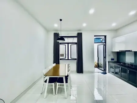 Cho Thuê Nhà Tại Kdc Cát Lái Q2 Đường 12M Xe Tải Xe Hơi Xe Cont Đậu Được