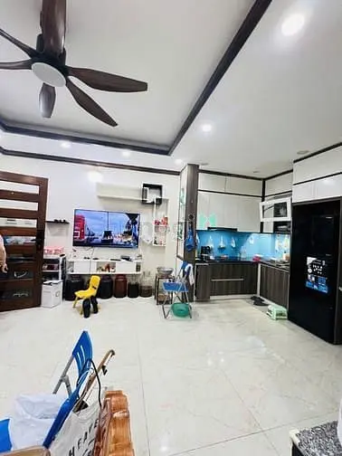 Bán Nhà Đặng Tiến Đông 5 Tầng, Sân Cổng, 30M Mặt Phố: 11.5 Tỷ