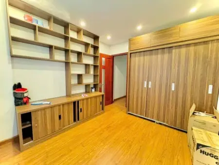 Cho Thuê Lâu Dài Nhà Riêng Giáp Aeonmall Long Biên Có Thể Ở Và/Hoặc Văn Phòng