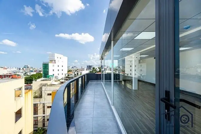 Tòa Nhà Mt Đào Duy Anh ( 7 Tầng ) 11X13 Gía : 37 Tỷ Cn:143M2