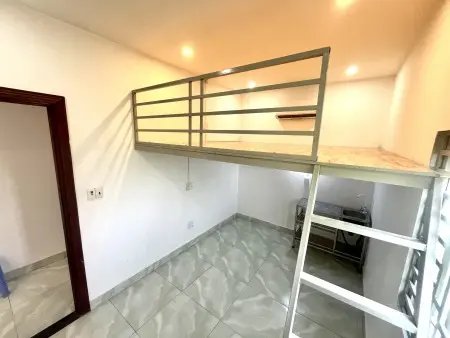 Cho Thuê Phòng Máy Lạnh, Cửa Sổ Trời Giá 3Tr4, Ngay Đại Học Công Thương